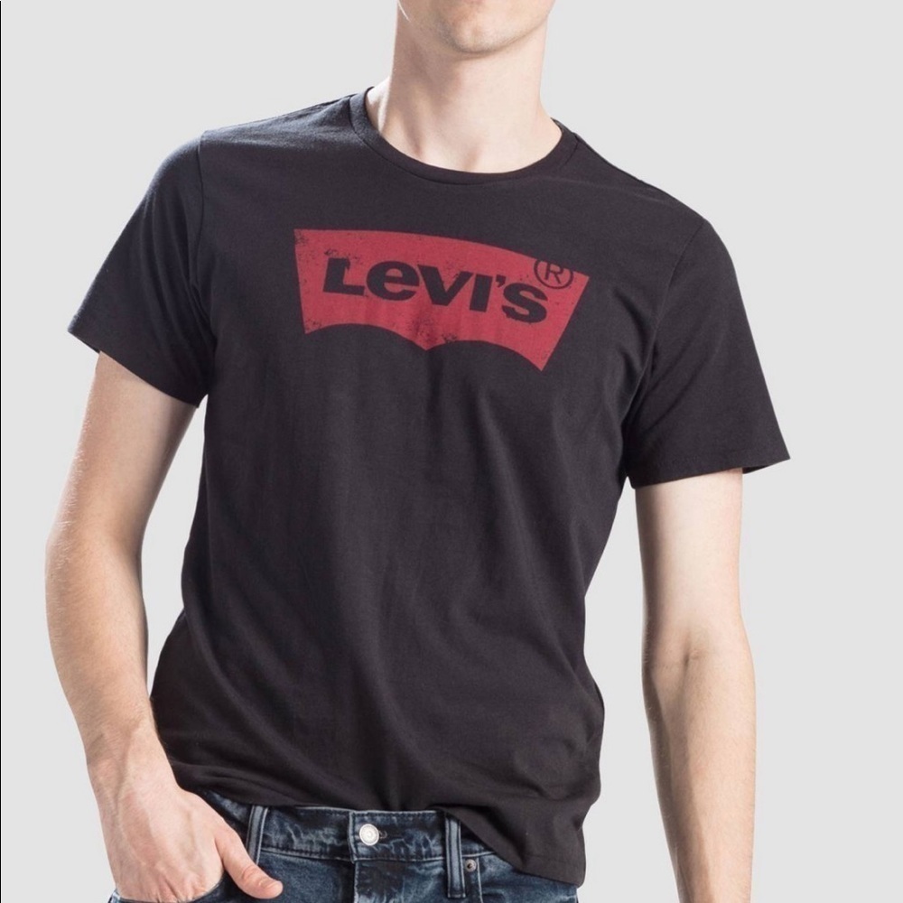 Levi’s black tshirt new